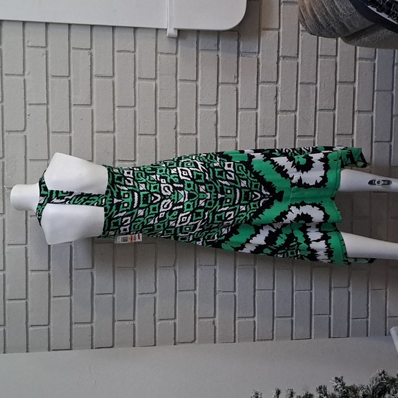 International Concepts Green/Black/White Bead & Gem Formal Dress. Size Small NWT - Picture 6 of 14